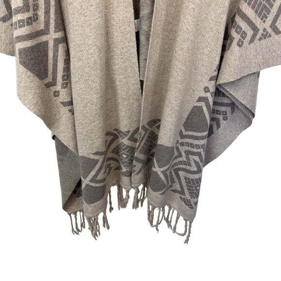 Farrow Tan Aztec Print Blanket Wrap Poncho, OS - Picture 4 of 10